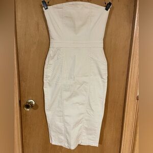 PRETTY LITTLE THINGS-body con strapless dress- NWT